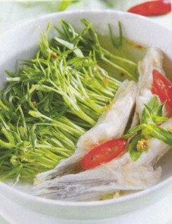 Canh chua rau muống