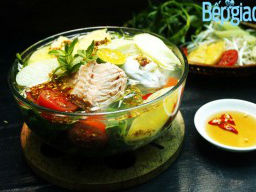 Canh chua tắc cá hồi