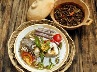 Canh chua và cá bống kho tộ