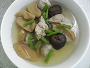 Canh củ cải mặn sườn non