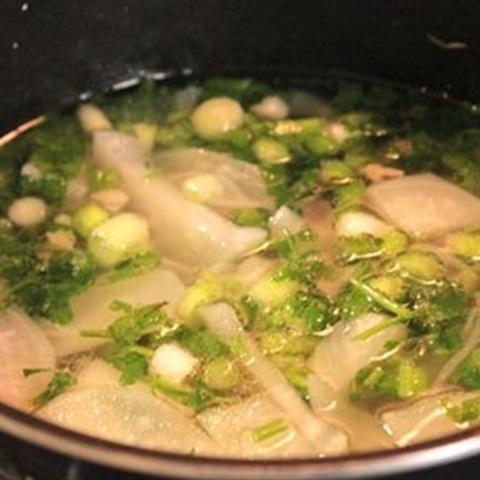 Cách làm canh củ cải trắng thịt heo bằm