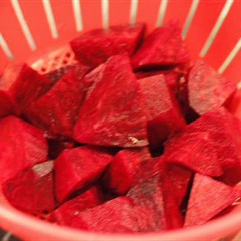 Cách làm canh củ dền