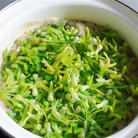 Cách làm canh cua thiên lý