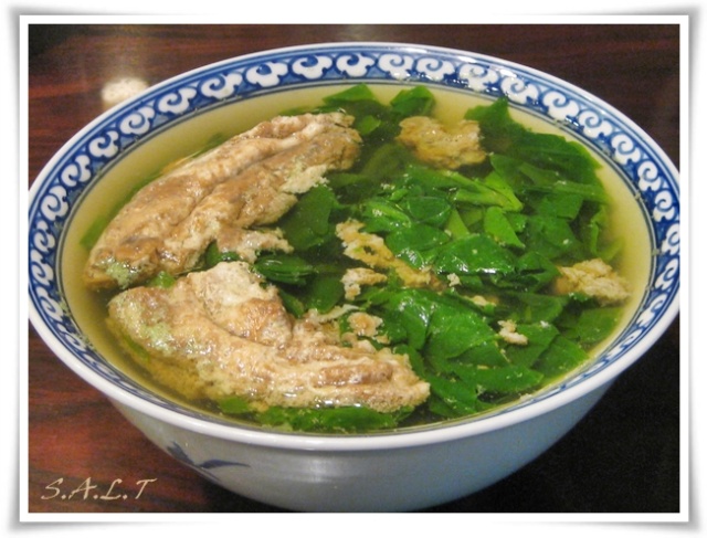 Canh cua rau đay mồng tơi và mướp