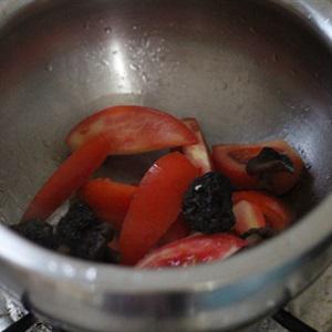 Cách làm canh đậu hũ hạt sen