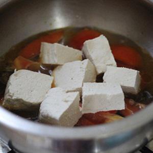 Cách làm canh đậu hũ hạt sen