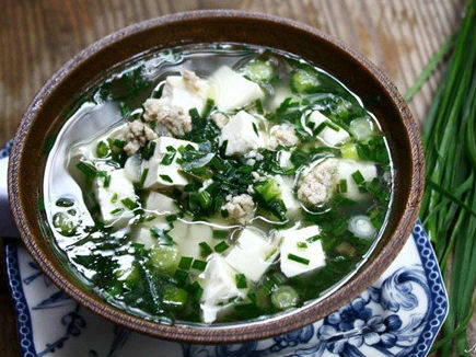 Canh đậu phụ lá hẹ