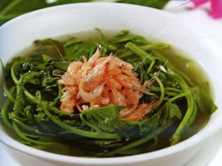 Canh đọt khoai lang nấu tép đồng