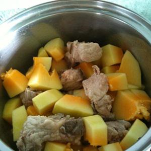 Cách làm canh đu đủ hầm xương