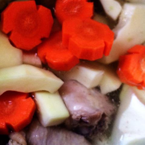 Cách làm canh đu đủ thịt gà