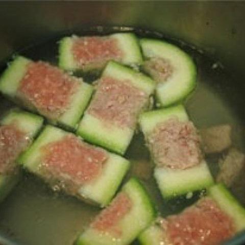 Cách làm canh dưa leo nhồi thịt heo