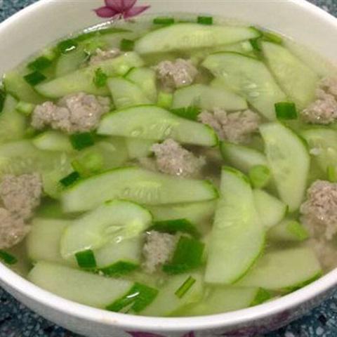 Cách làm canh dưa leo thịt bằm