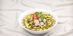 Canh ếch lá me non