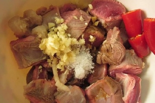 Cánh gà bọc khoai sọ sốt tương đậm đà đưa cơm ngày se lạnh