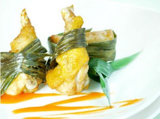 Cánh gà chiên lá dứa