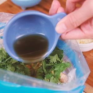 Cách làm cánh gà chiên sả mật ong