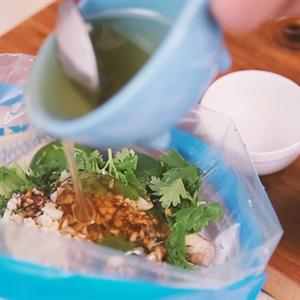 Cách làm cánh gà chiên sả mật ong