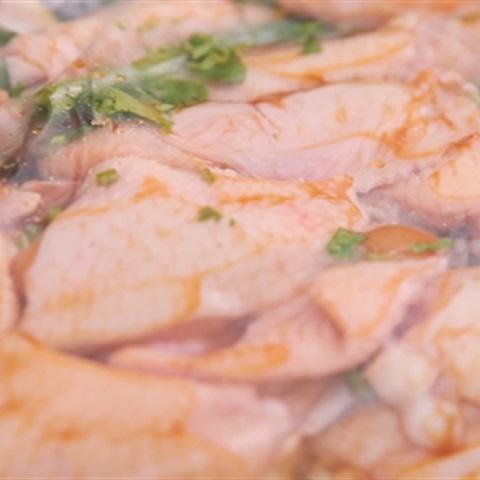 Cách làm cánh gà chiên sả mật ong