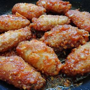 Cách làm cánh gà chiên sốt cà chua