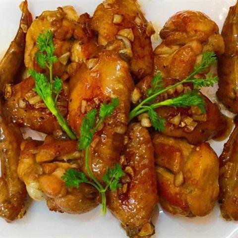 Cách làm cánh gà chiên sốt nước mắm