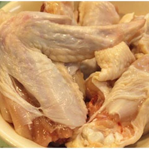 Cách làm cánh gà chiên sốt sa tế