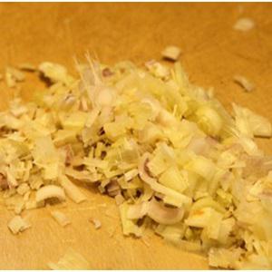 Cách làm cánh gà chiên sốt sa tế