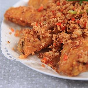 Cách làm cánh gà chiên tỏi băm