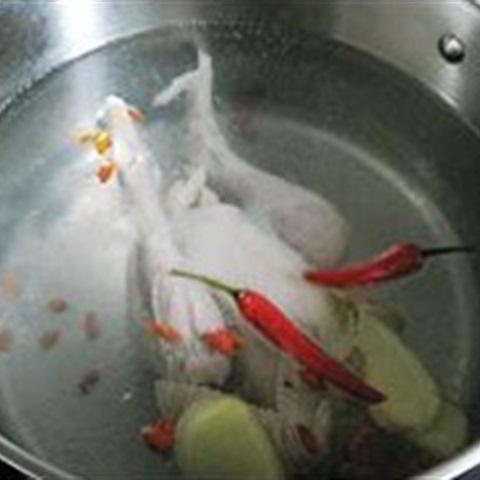 Cách làm canh gà hầm bí đao