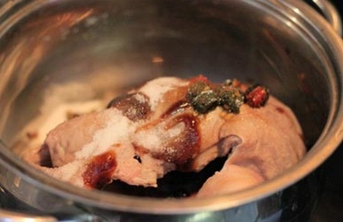 Cánh gà hầm củ cải thơm nức mũi, lạ miệng cực hao cơm