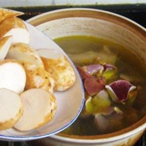 Cách làm canh gà hầm khoai môn