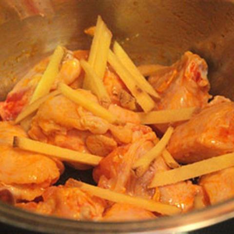 Cách làm cánh gà kho hạt dẻ