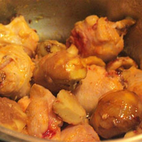Cách làm cánh gà kho hạt dẻ