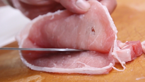 Canh gà nấm bơ ngon điên đảo cho ngày mát mẻ