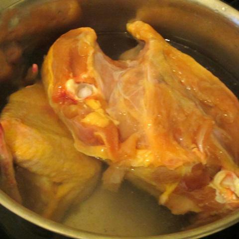 Cách làm canh gà nấm hương