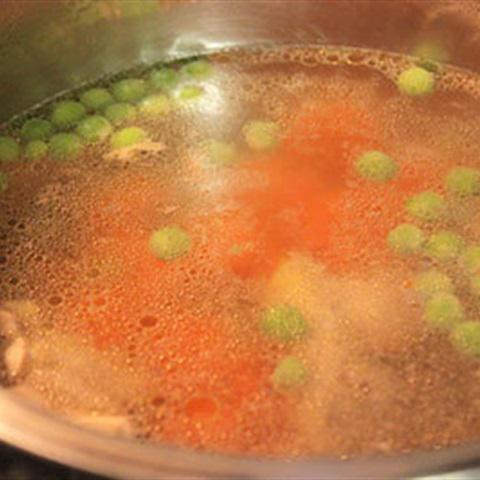 Cách làm canh gà nấu đậu hũ và rau củ