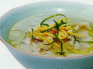 Canh gà nấu gừng