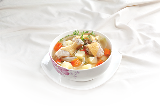 Canh gà nấu khoai tây