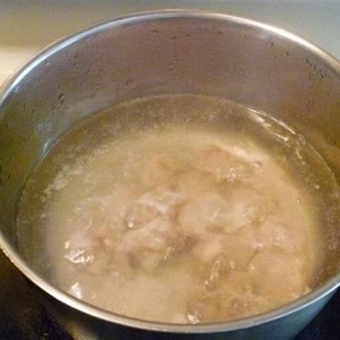 Cách làm canh gà nấu su su