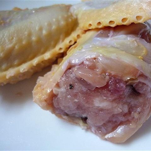 Cách làm cánh gà nhồi thịt chiên giòn