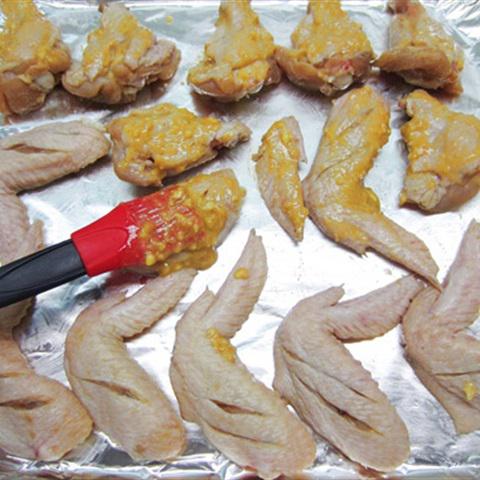 Cách làm cánh gà nướng bơ tỏi