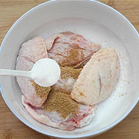 Cách làm cánh gà nướng lò vi sóng