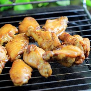 Cách làm cánh gà nướng mật ong, tỏi