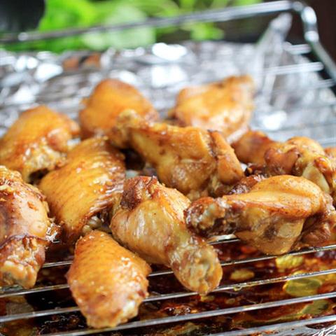 Cách làm cánh gà nướng mật ong, tỏi