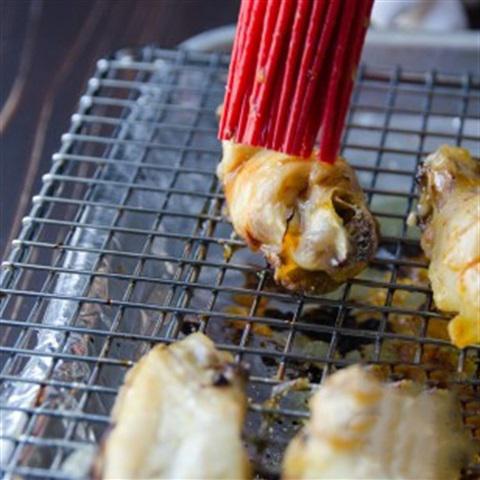 Cách làm cánh gà nướng với mật ong