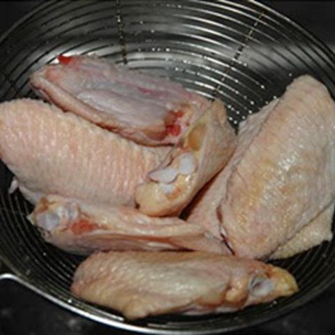 Cách làm cánh gà om coca