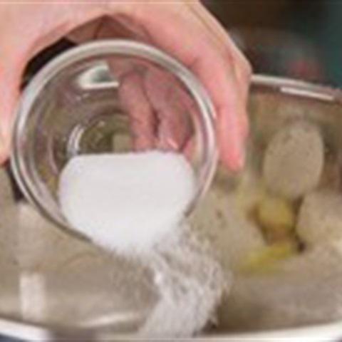 Cách làm cánh gà om củ cải