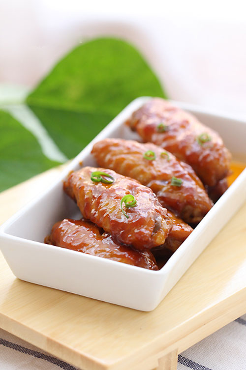 Cánh gà om ketchup, nhìn đã muốn chén đẫy!