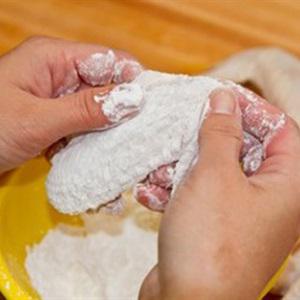 Cách làm cánh gà rang me