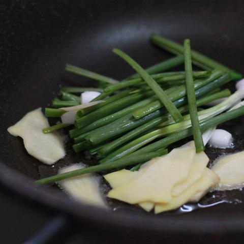 Cách làm cánh gà rim coca