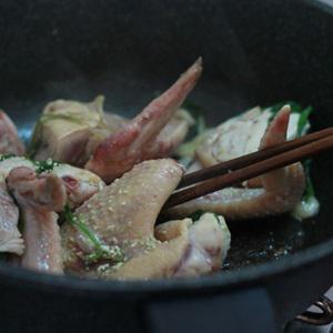 Cách làm cánh gà rim coca